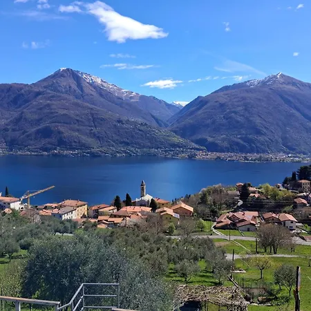 La Terrazza Di Samaino Daire *