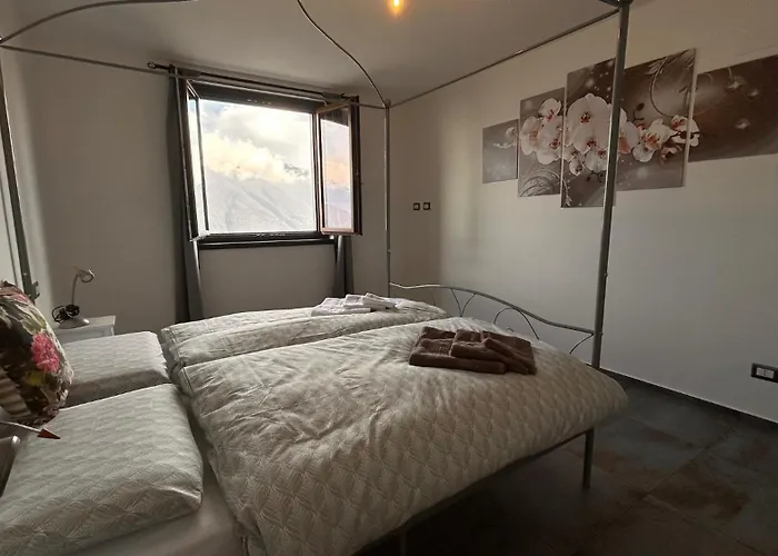 La Terrazza Di Samaino Appartement