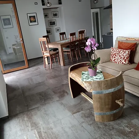 Апартаменты La Terrazza Di Samaino